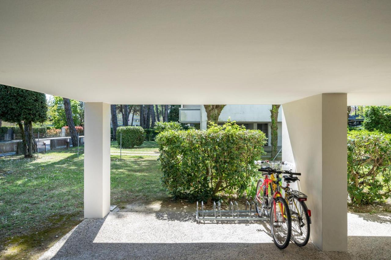Condominio Trincarino Bibione Exteriör bild